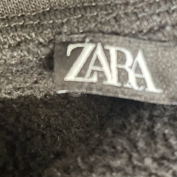 Zara Black Turtleneck Sweater Small Cozy Minimalist Normcore Streetwear Fall - Picture 3 of 8